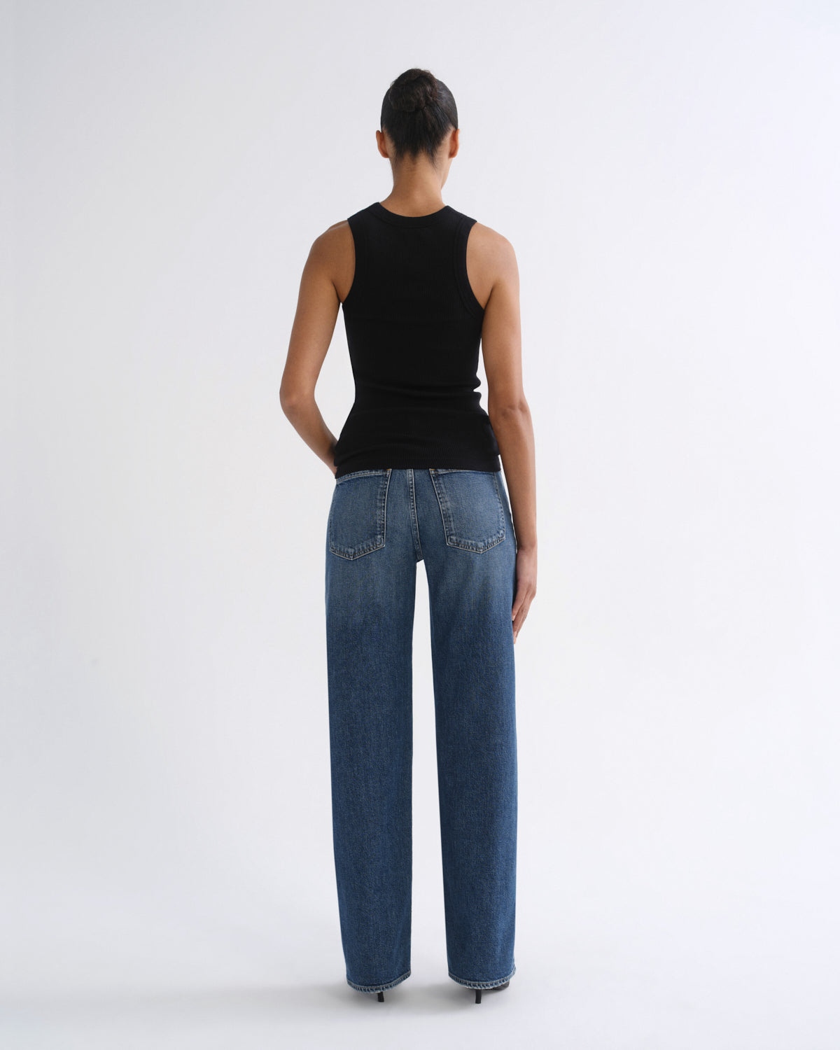 agolde-leigh-tank-top-schwarz-gerippte-baumwolle image 2
