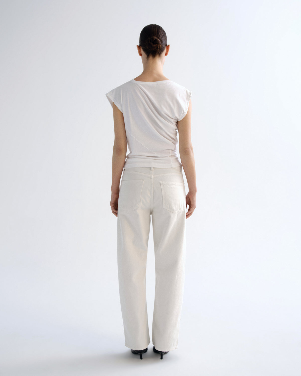 agolde-arc-jean-29-chalk-white-damen-jeans-wei-wide image 2