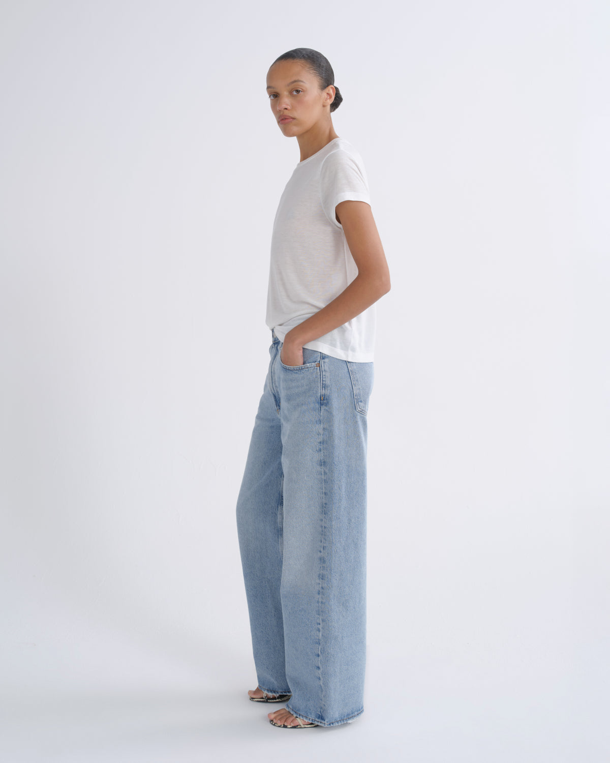 agolde-low-curve-jean-force-damen-jeans-hellblau-wide-leg image 3