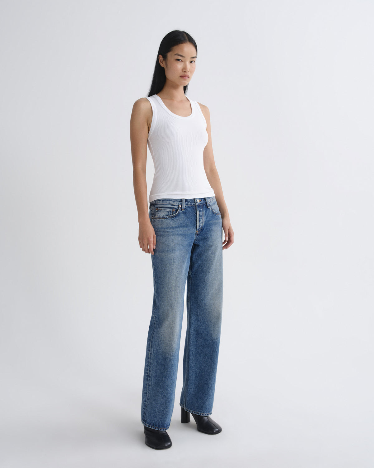 agolde-low-rise-loose-jeans-liberty-low-rise-indigo image 3
