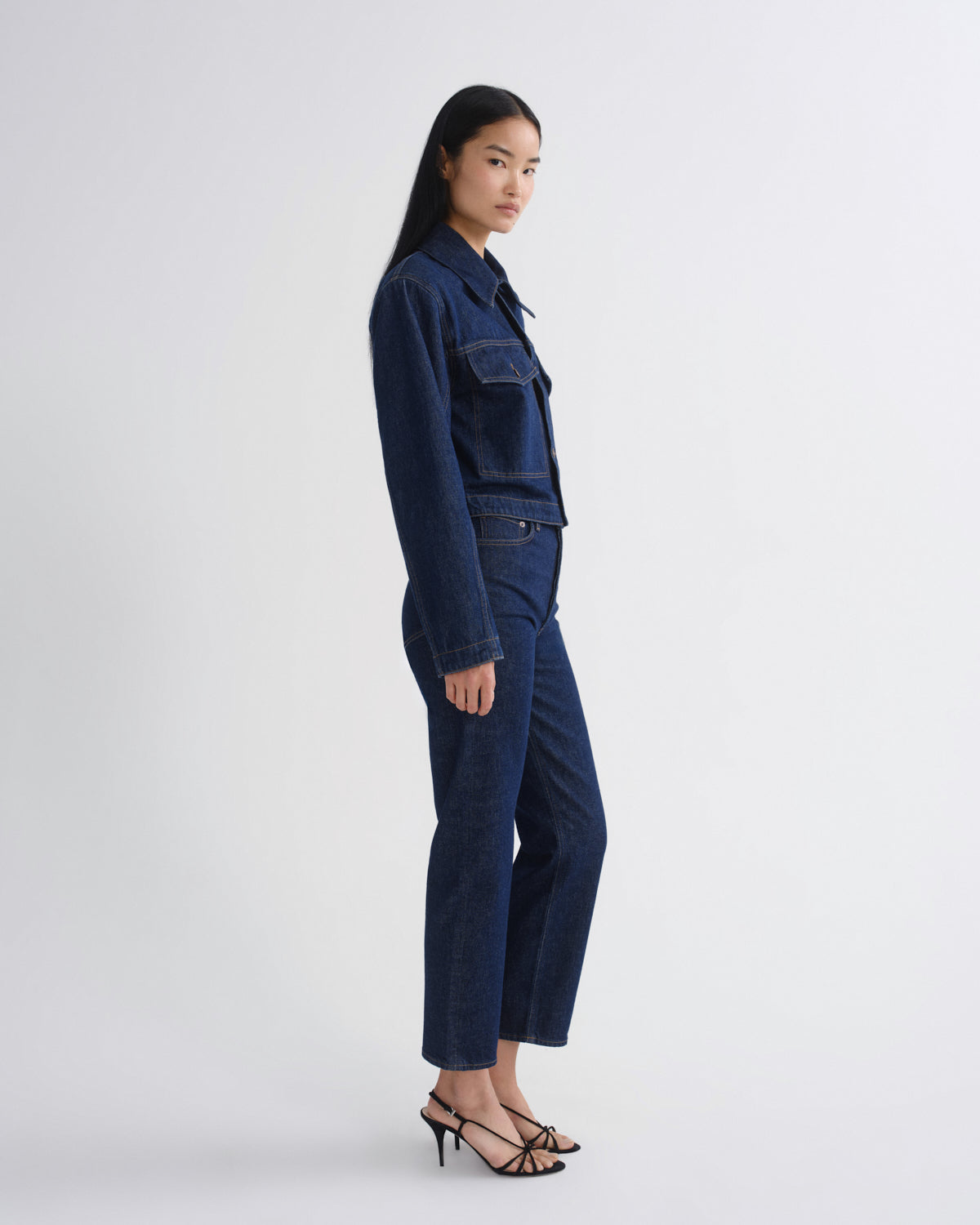 agolde-90-s-pinch-waist-crop-jeans-reissue-indigo image 4