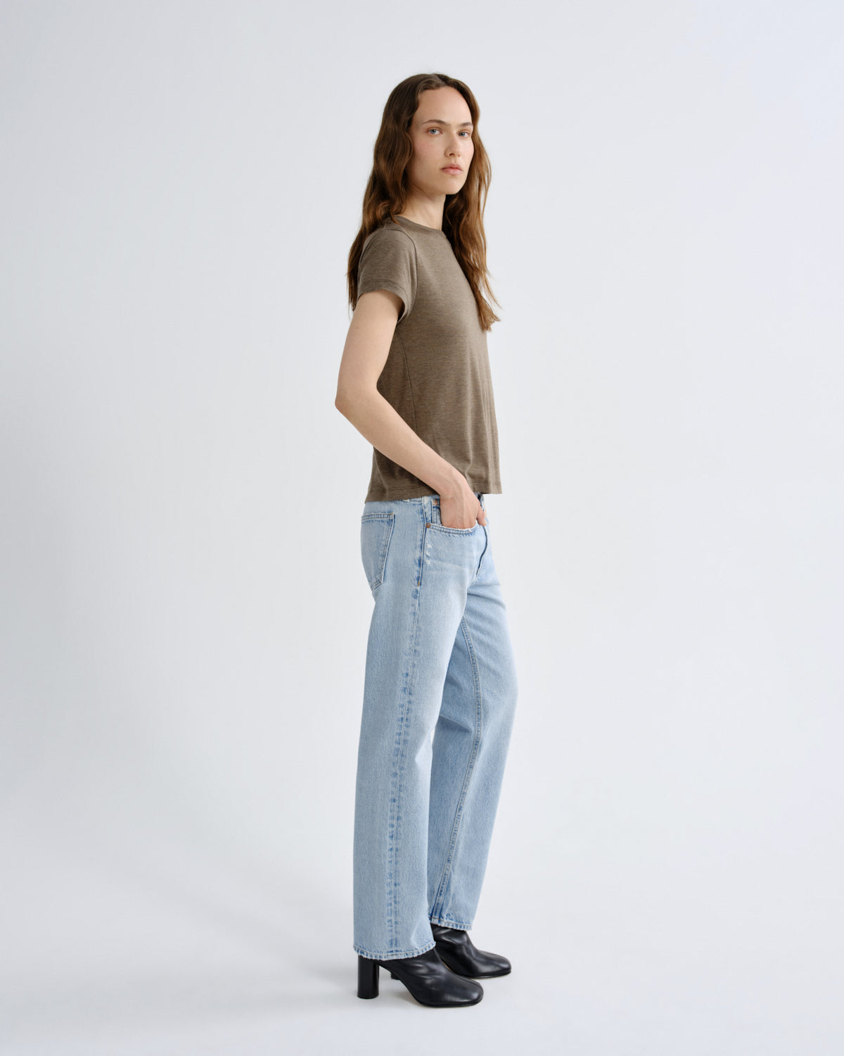 agolde-stovepipe-29-jeans-addition-weightless-low-rise image 3