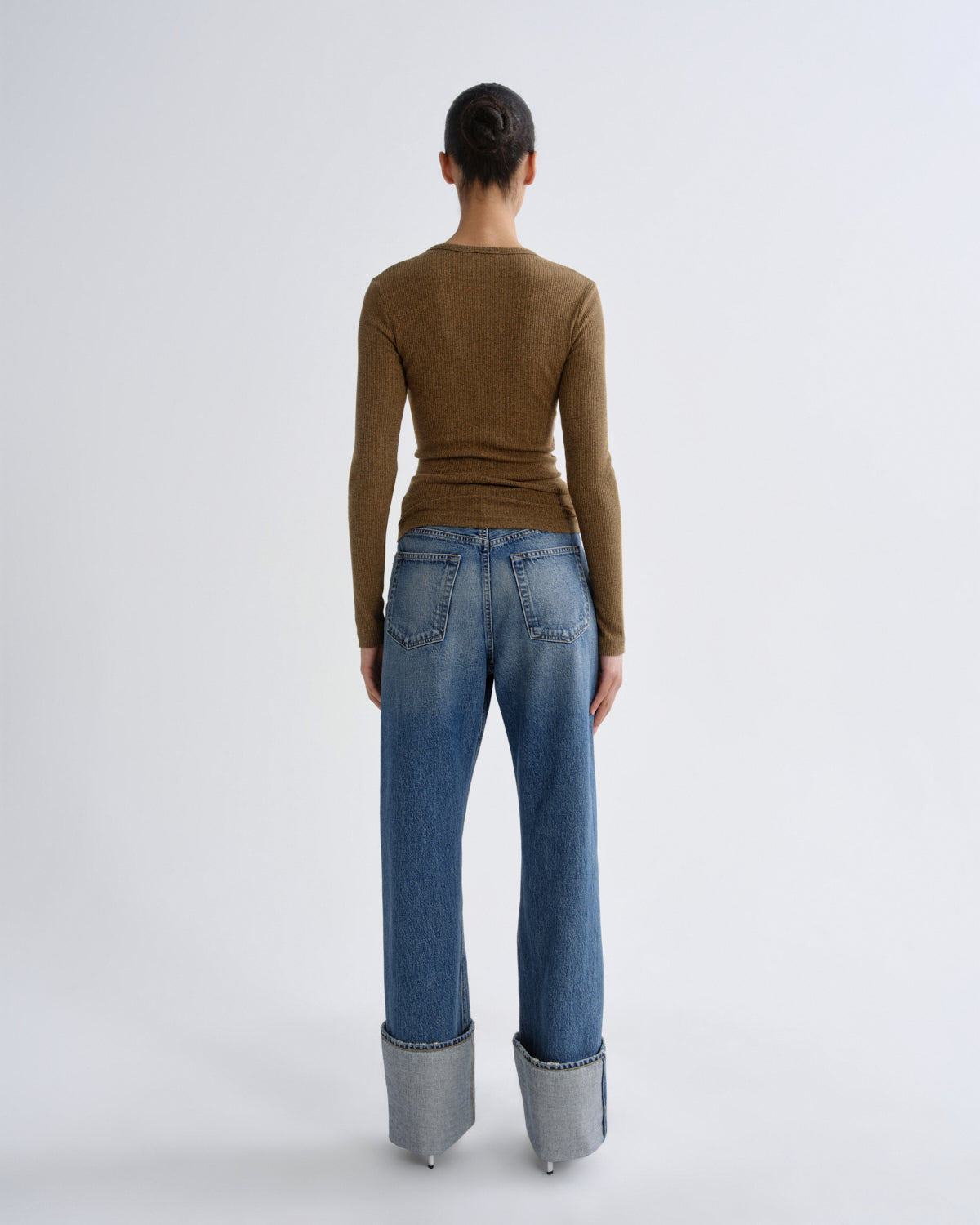 agolde-delphi-slim-shirt-brew-braun-damen-rippe image 2