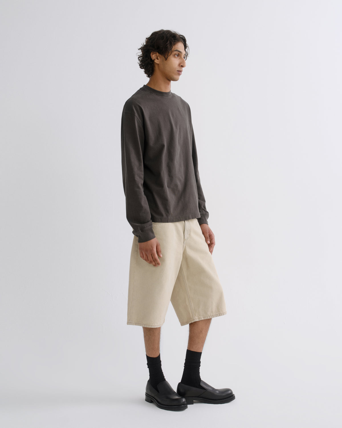 agolde-fusion-skater-short-shorts-khaki-herren image 3