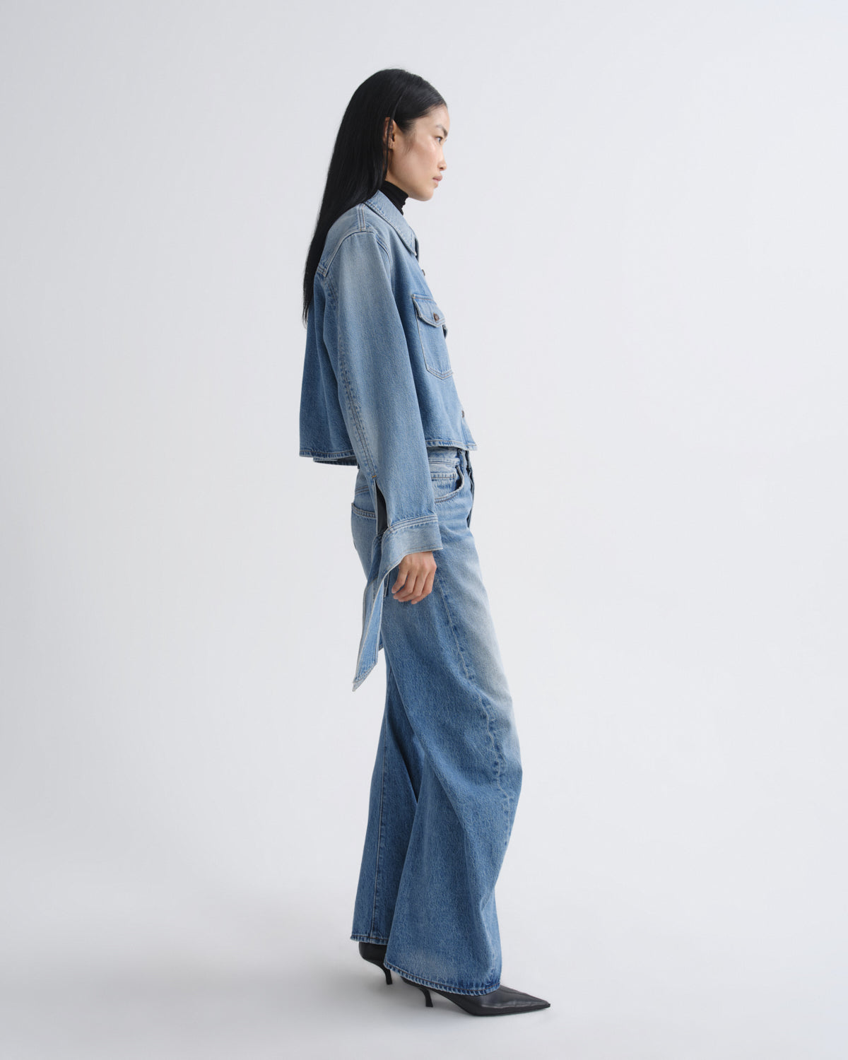 agolde-hewitt-hemd-index-indigo-denim-cropped image 3