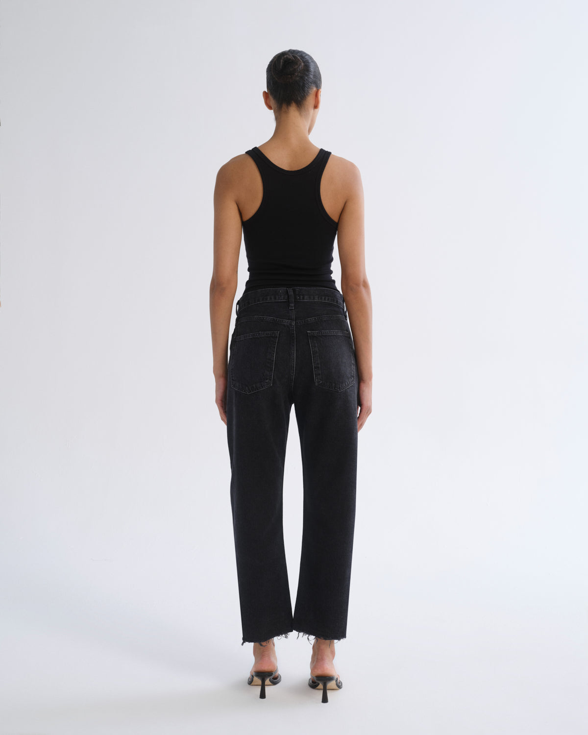 agolde-90-s-crop-straight-jeans-tar-schwarz image 2