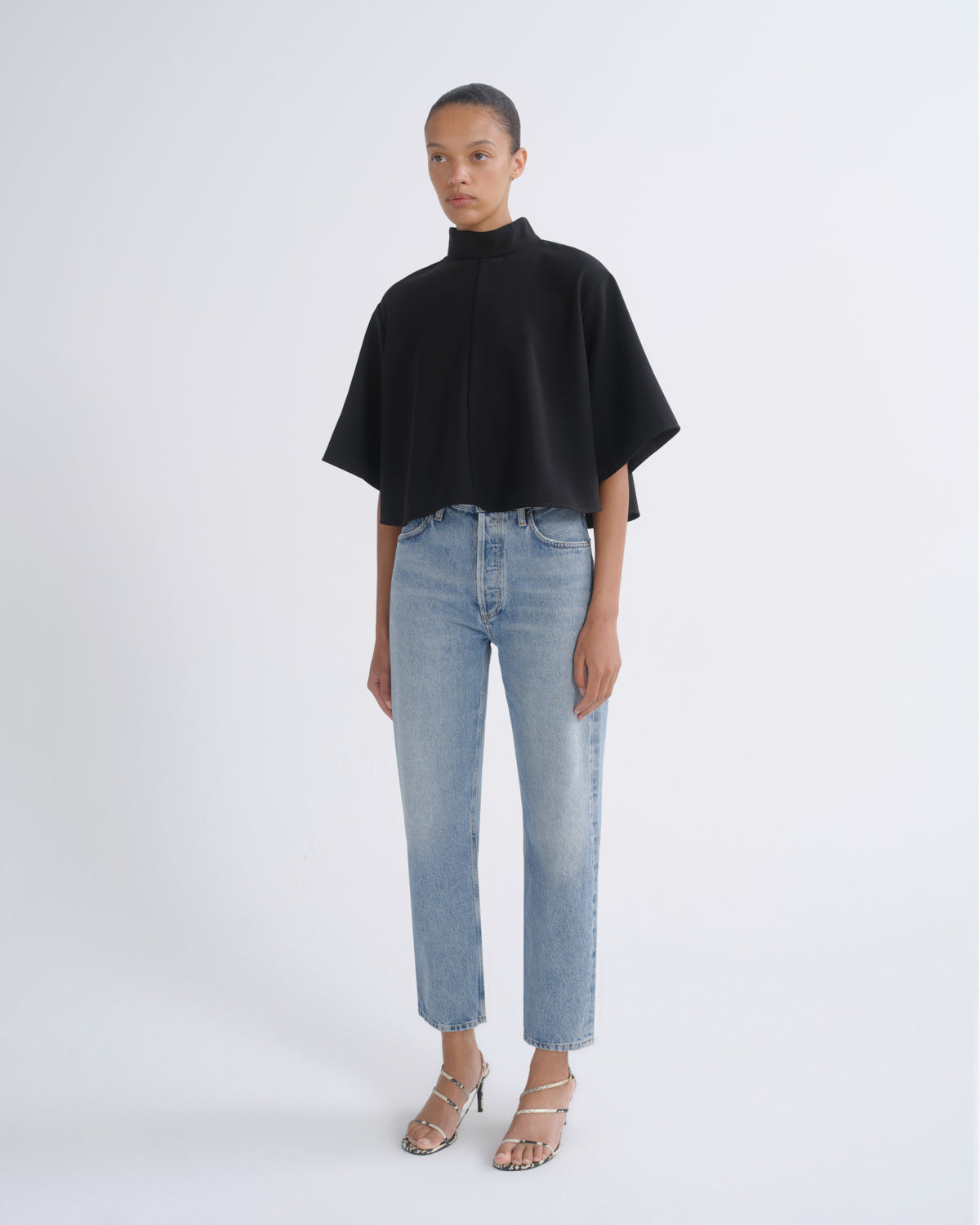agolde-90-s-pinch-waist-crop-stage-damenjeans-indigo image 3