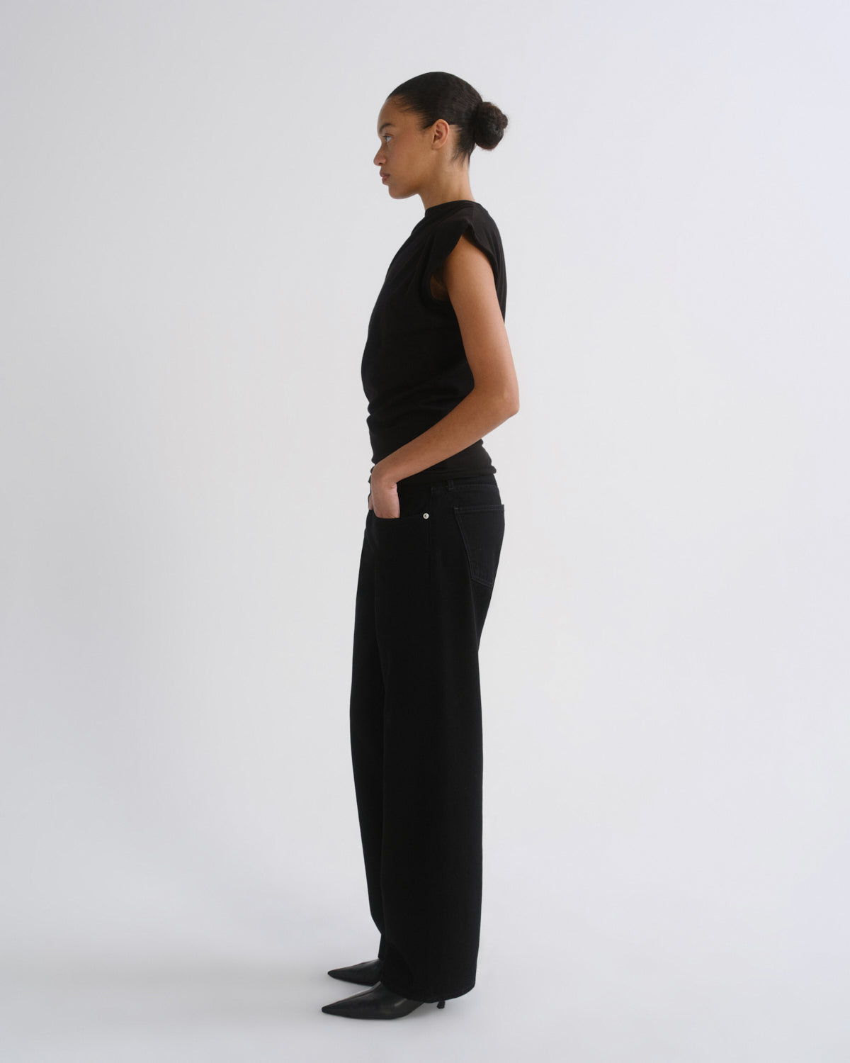agolde-low-rise-loose-weightless-jeans-cover-schwarz image 3
