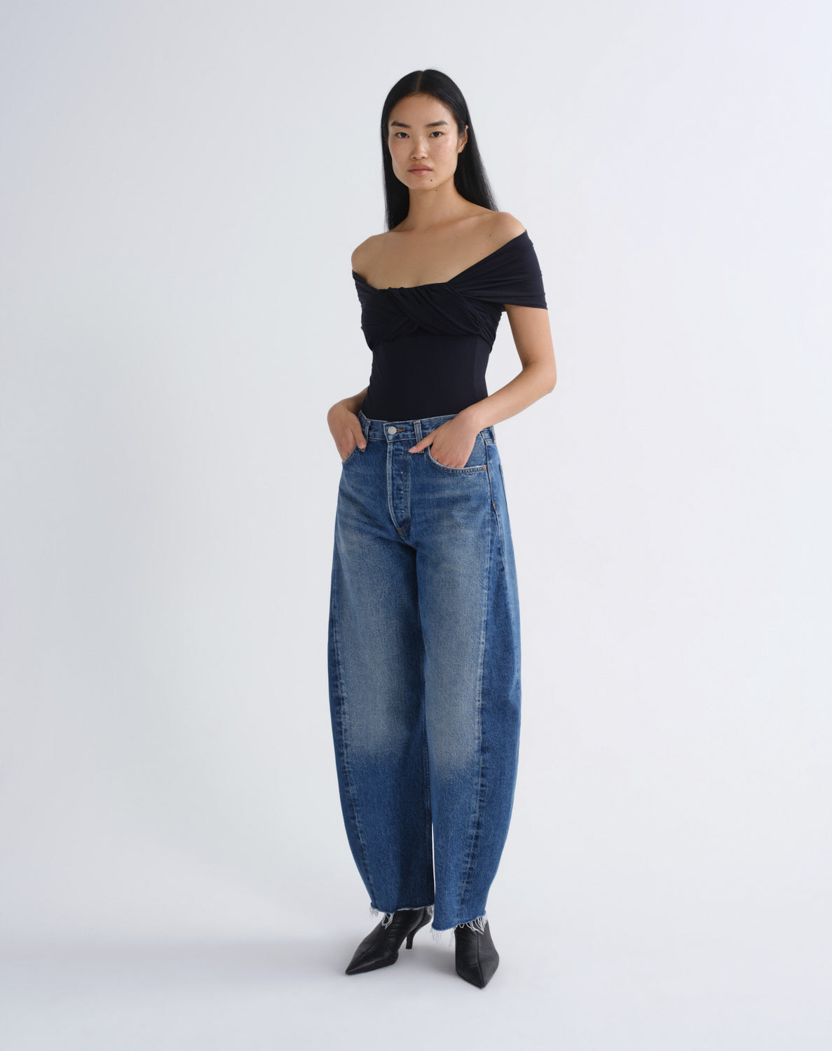 agolde-luna-high-rise-pieced-taper-jeans-split-damen image 3