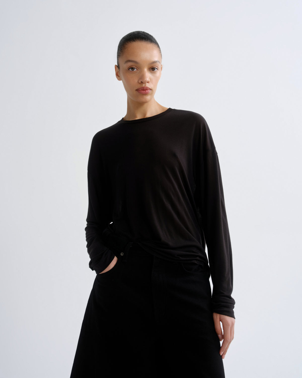 agolde-sasha-tee-damen-langarmshirt-schwarz-tencel image 1