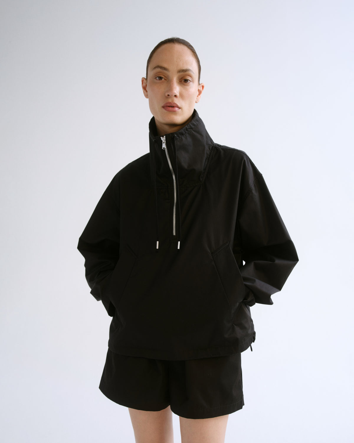 agolde-lydia-nylon-popover-anorak-jacke-schwarz-damen image 1