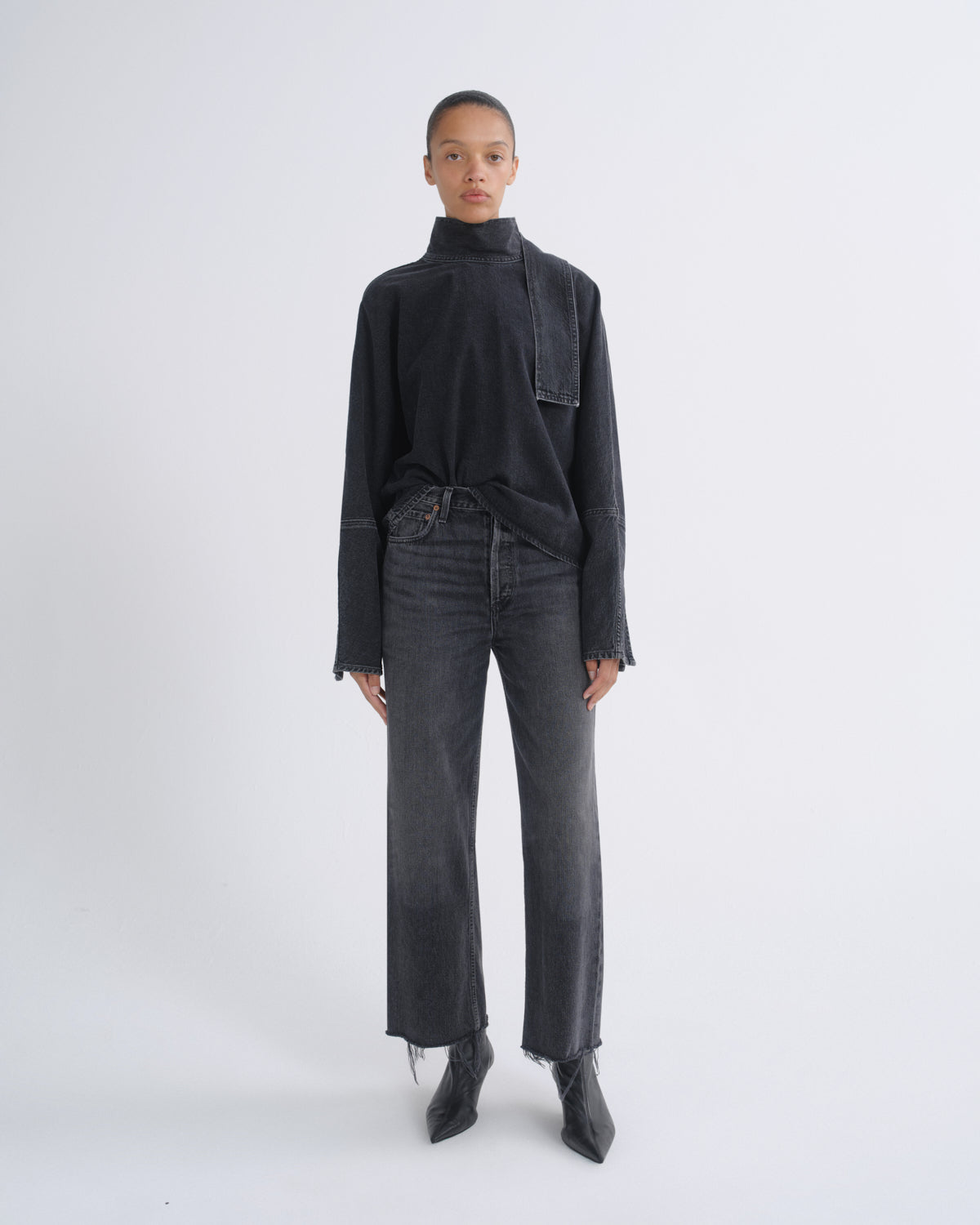 agolde-ren-weightless-jeans-wide-leg-arcane-schwarz image 1