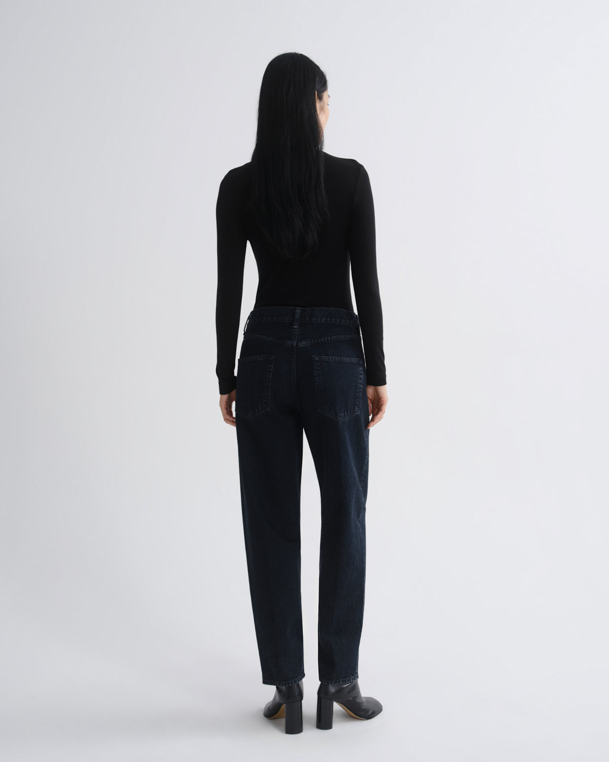 agolde-pascale-turtleneck-damen-pullover-schwarz-rollkragen image 2