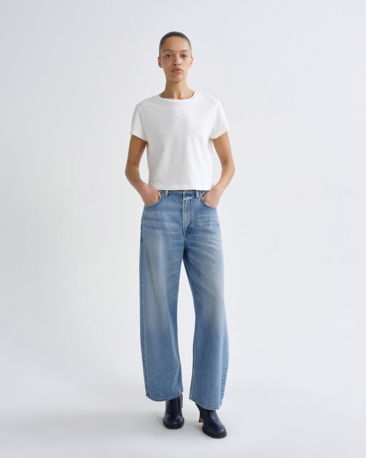 agolde-adine-shrunken-tee-white-ash-t-shirt-bio-baumwolle image 4