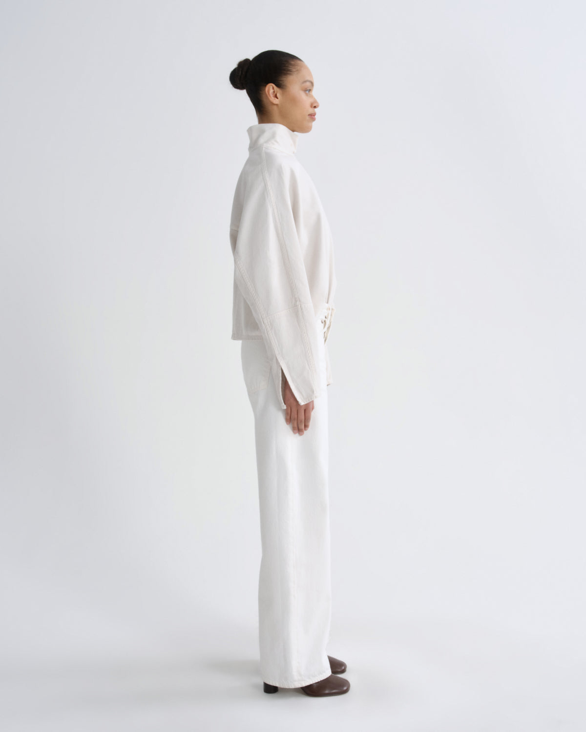 agolde-arc-jean-32-chalk-white-wei-e-jeans image 3