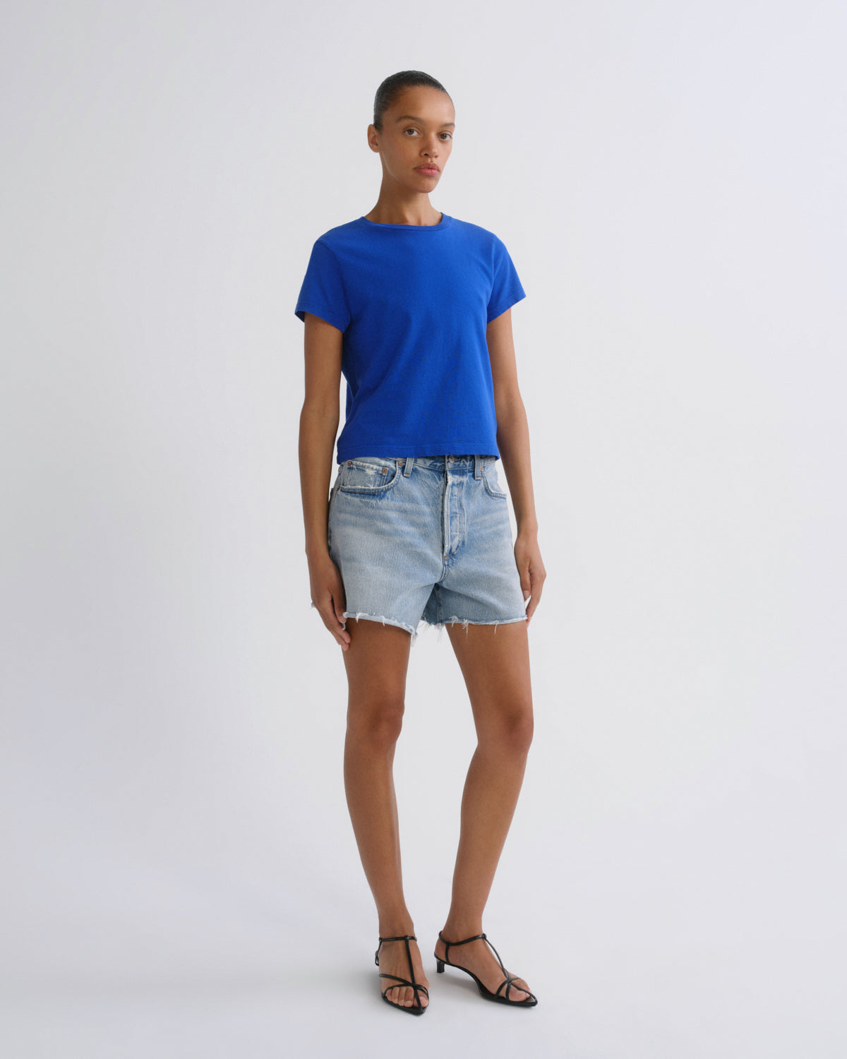 agolde-nye-denim-shorts-post-hellblau-indigo image 4