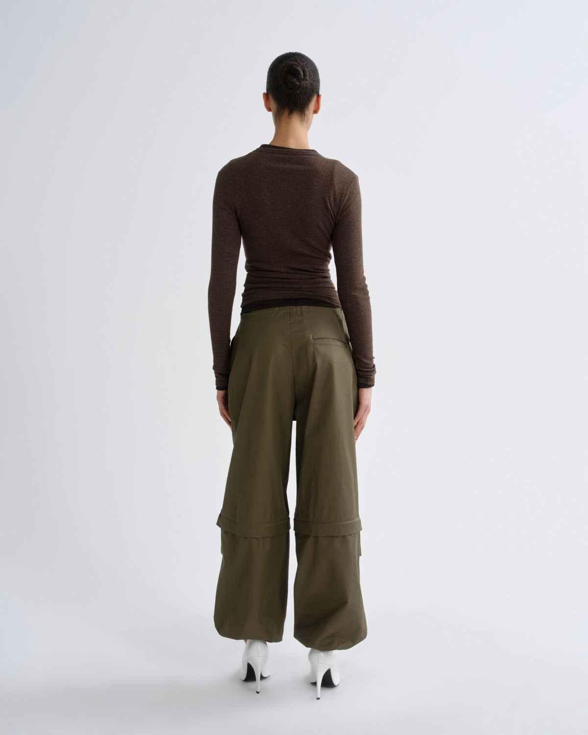 agolde-coulson-parachute-hose-willow-gr-n image 2