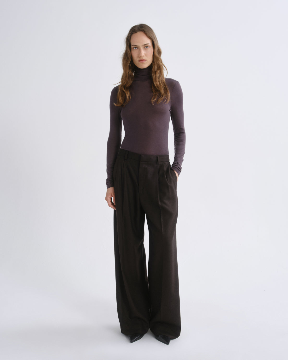 agolde-pascale-rollkragenpullover-raisin-lila image 5