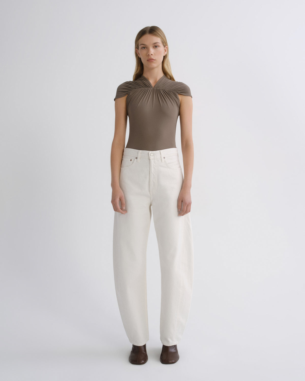 agolde-luna-high-rise-jeans-chalk-white-tapered image 1
