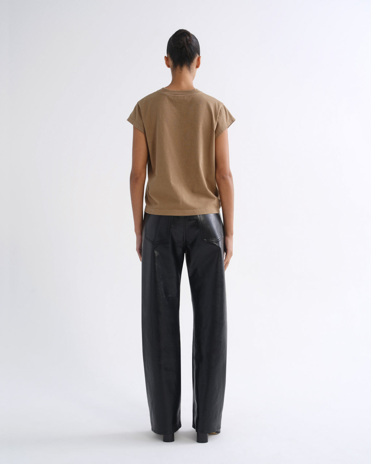agolde-bryce-cap-sleeve-t-shirt-hamoa-beige image 2