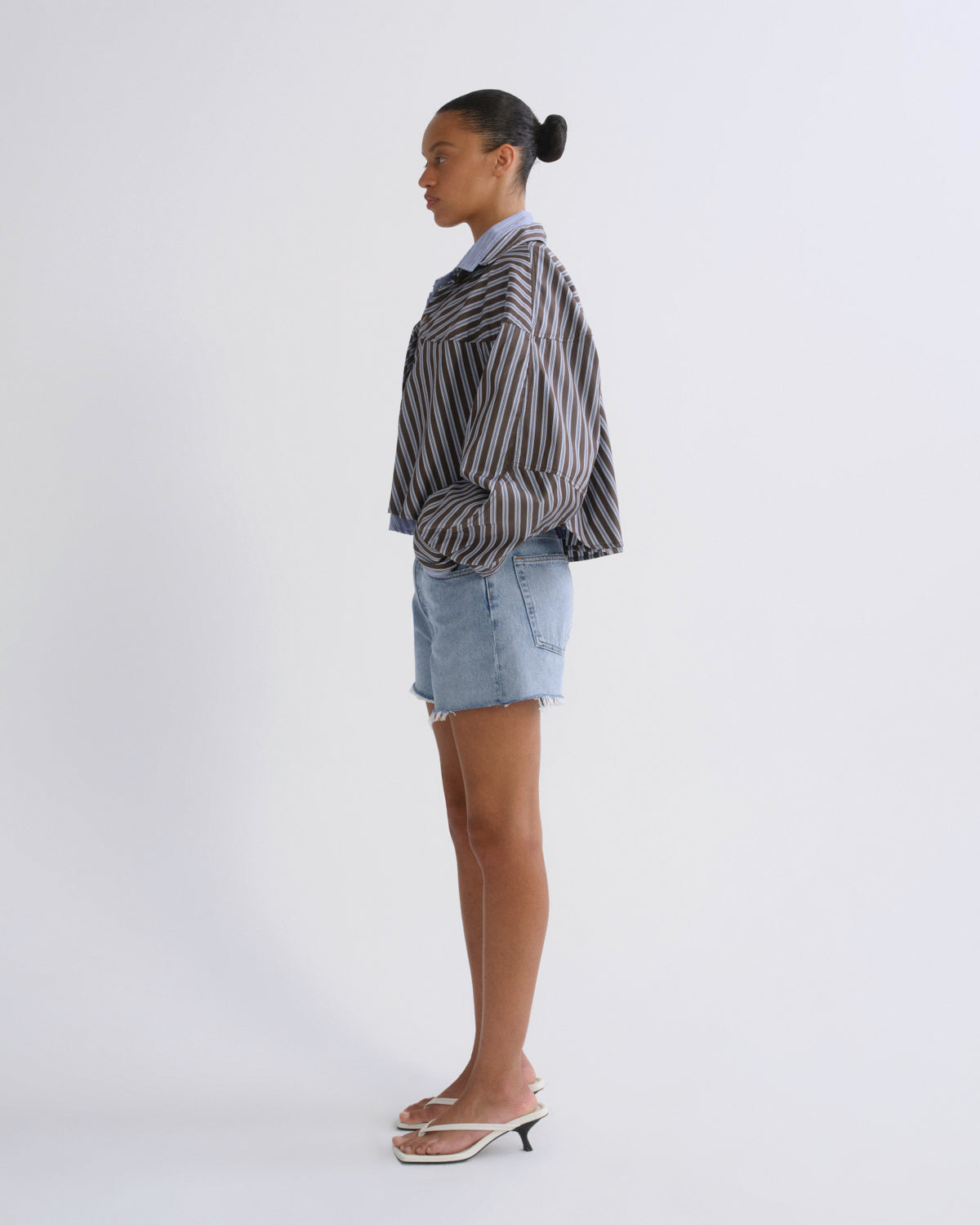 agolde-parker-long-short-jeansshorts-replica-hellblau image 4