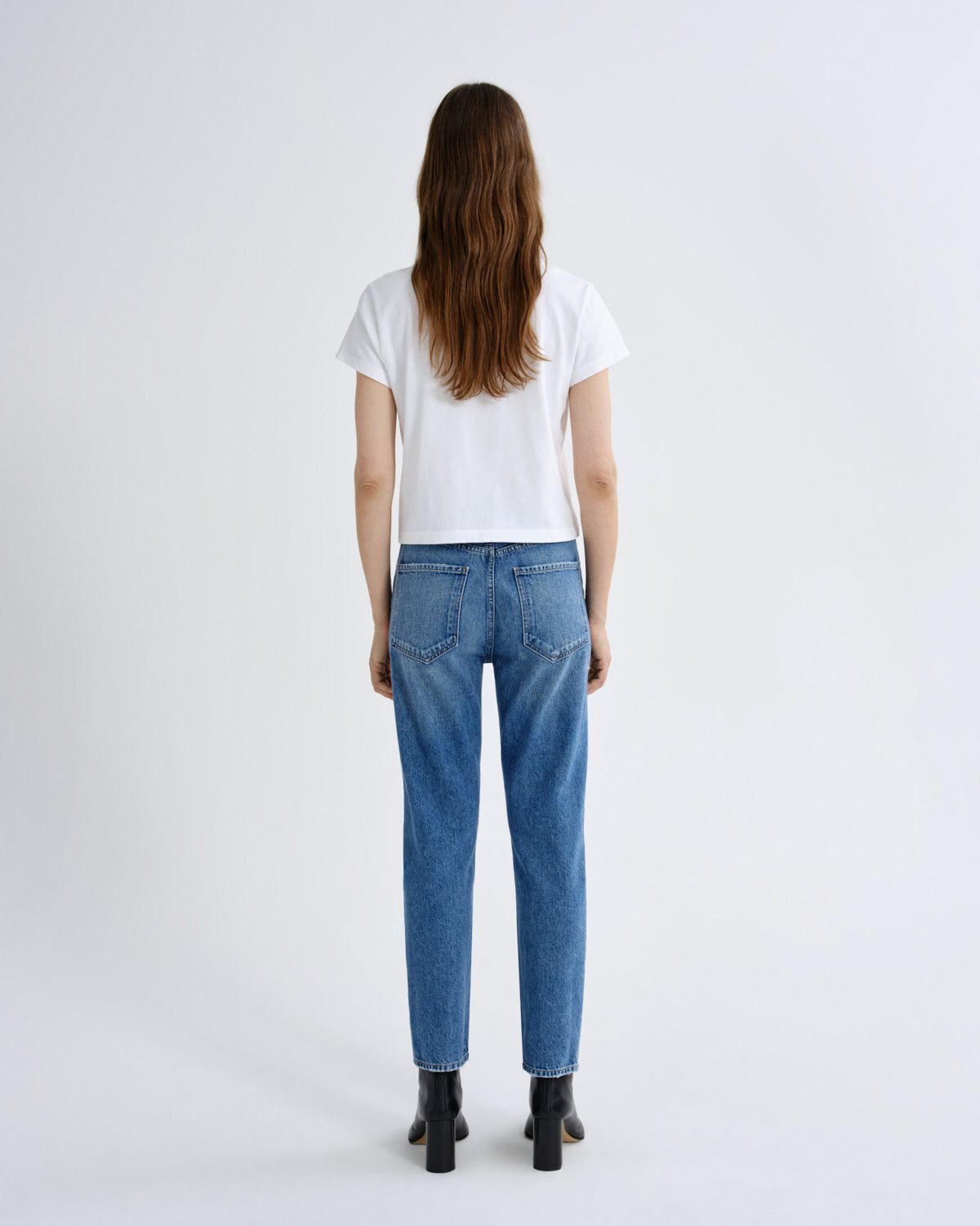 agolde-riley-straight-crop-weightless-tide-indigo-damen image 2