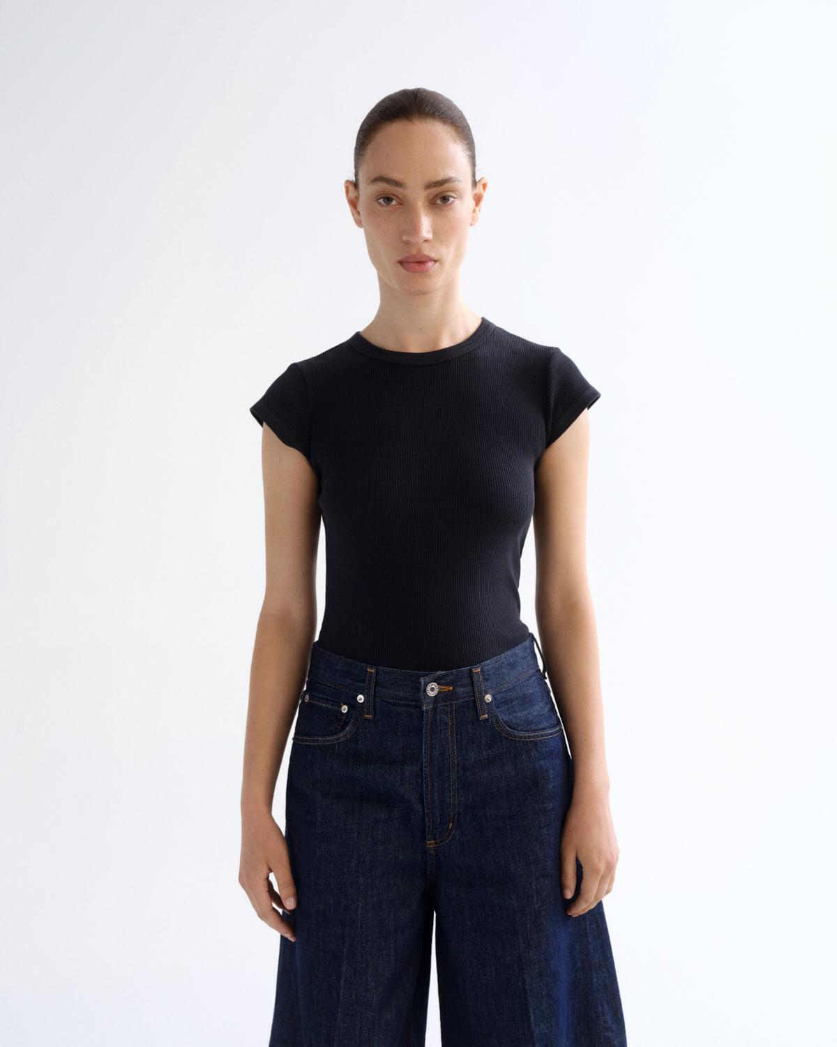 agolde-edison-t-shirt-nocturne-dunkelblau-fitted image 1