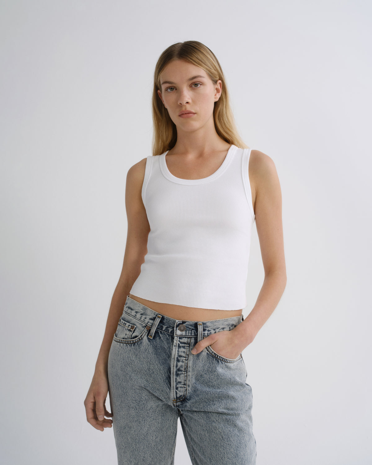 agolde-shrunken-poppy-tank-top-wei-cropped image 1