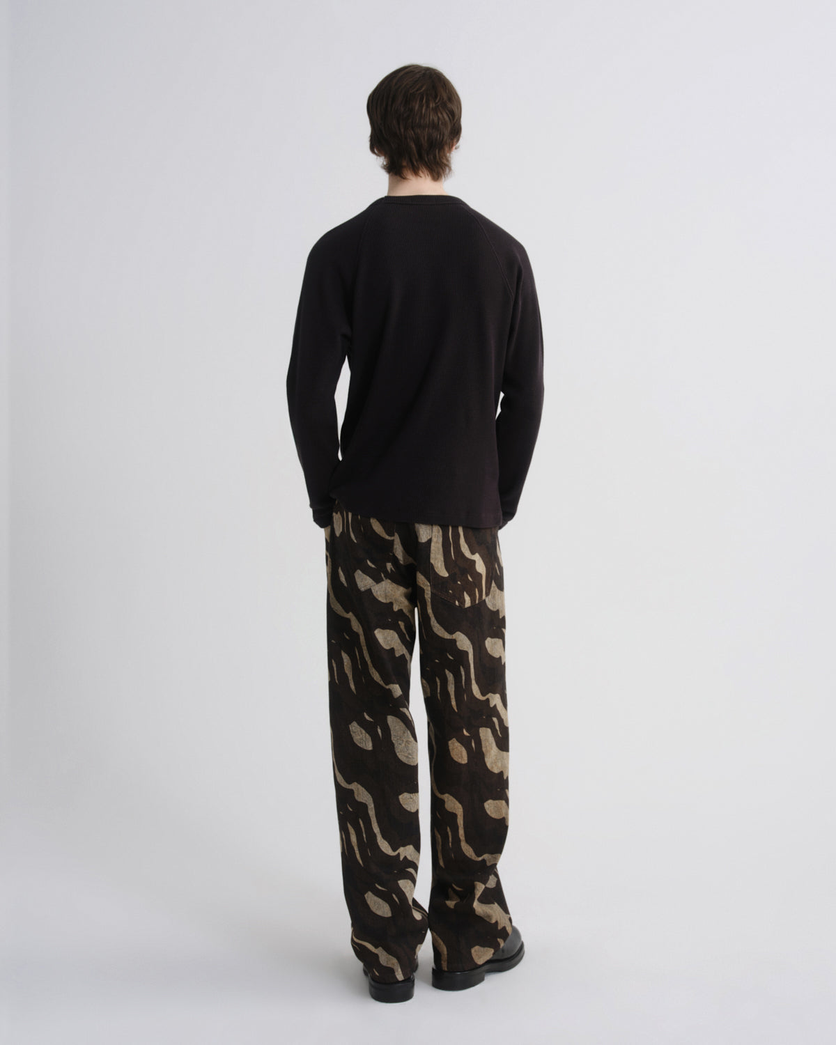 agolde-payson-waffle-langarmshirt-schwarz-herren-tee-waffle image 2